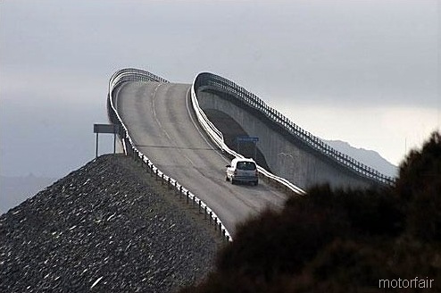 [Strange Roads7[6].jpg]
