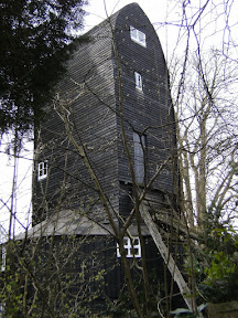 1004060001.JPG Tadworth Windmill