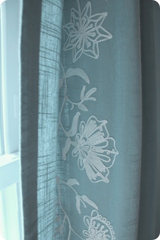 curtains2 curtains2