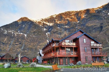 [222548_10150170832669570_510889569_6.jpg]