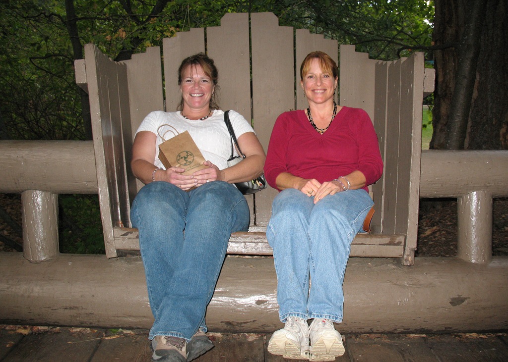 [Two girls at Yosemite 5X7[4].jpg]