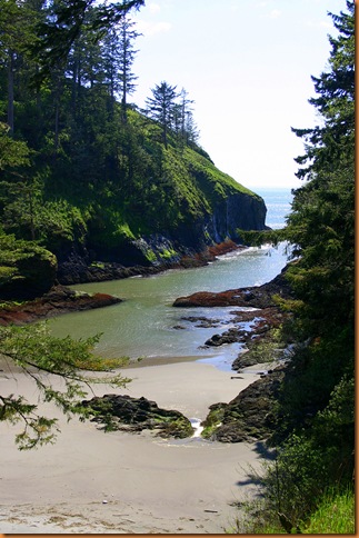 Cape Disappointment hike 4-22-05 02