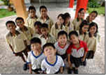 20090830110701_twinsundaytimesdalam_4a99fae52a2a9-t