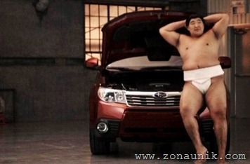 japanesesexycarmodelssumowrestlersoffthewallweirdoddbizarrefunnysickcommercials3