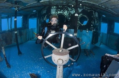 coolbeautifulprofessionalphotosremainsShipwrecksworldoceanseafloor2