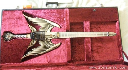[guitar010[2].jpg]