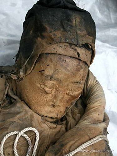 mumi wanita (2)
