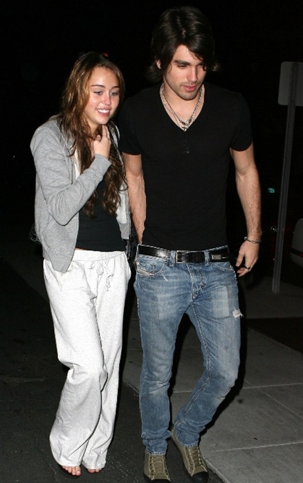 [miley-justin[5].jpg]
