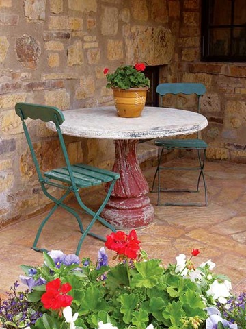 [0606_sunset_outdoorroom2_l16.jpg]