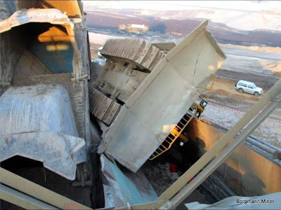 Bagger 288 vs. бульдозер