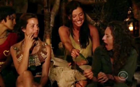 [Parvati-Handing-Idol-to-Jer[5].jpg]