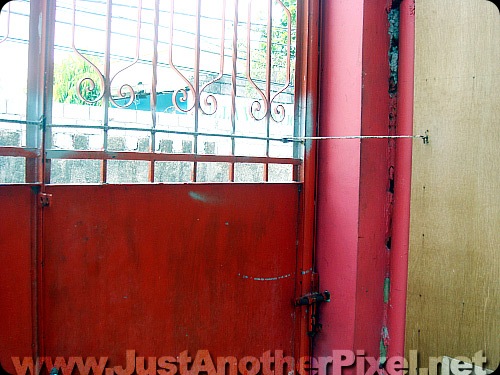 How our old gate looked like - JustAnotherPixel.net