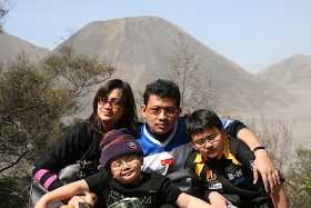 Download this Keunikan Budaya Dan Ancaman Letusan picture