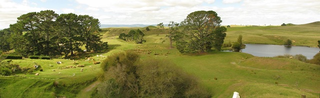 [hobbiton_panorama[4].jpg]