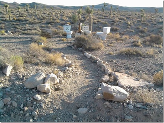 harry-reid_nancy-pelosi_rest-stop_01