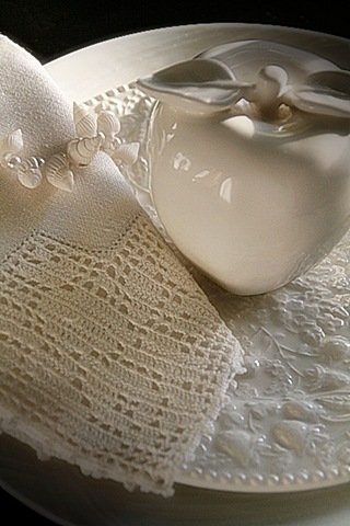 [whitetableV[3].jpg]