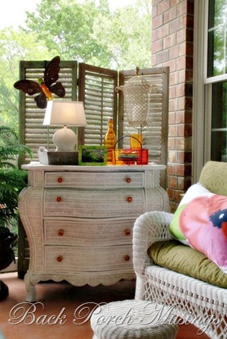[porchchest4.jpg]