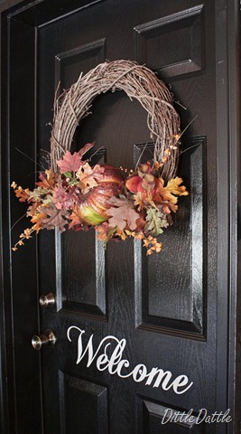[Fall Decorated Back Door[4].jpg]