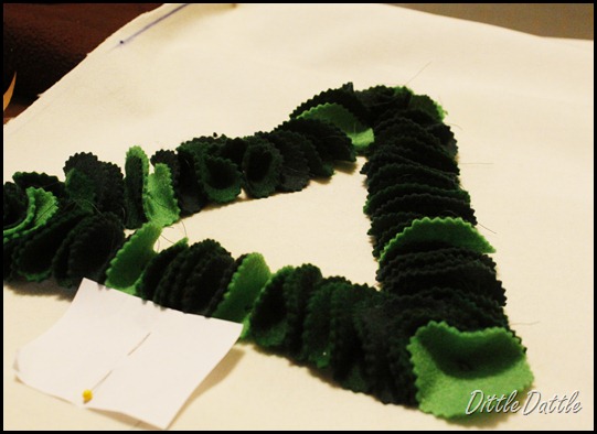 Making a Christmas tree Pillow