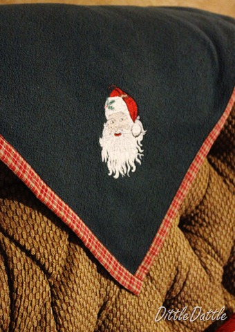 [homemade Christmas blanket[4].jpg]