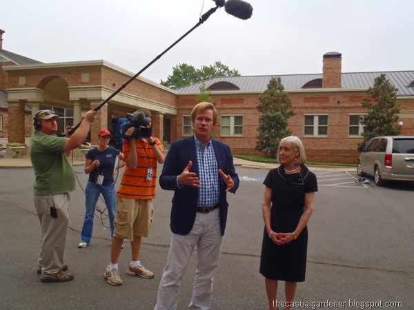 [PAllenSmith and Ginger BeBee[8].jpg]