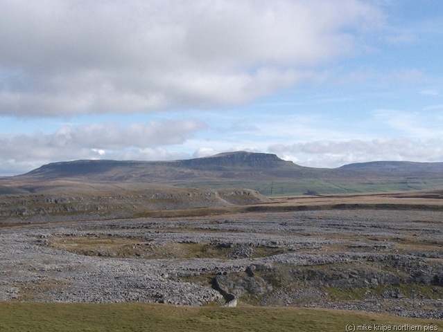 [ingleborough 006[9].jpg]