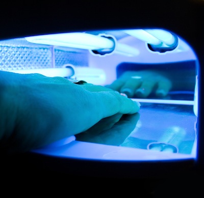 UV Gel nail sealing and curing process UV Gel nail sealing and curing process