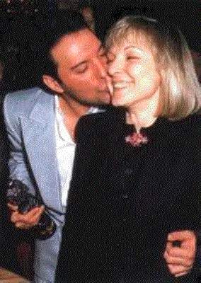 freddie mercury and mary austin