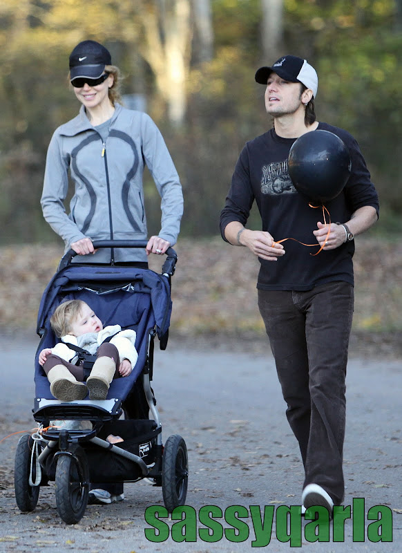 nicole kidman keith urban robert pattinson nashville working mom GOOGLE
