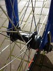 XT Centrelock front hub gives the ability to reuse the wheel set in disc-brake frames.