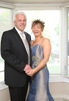 parents on wedding day