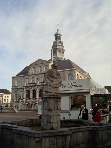 [Maastricht Jan Saturday 09[3].jpg]