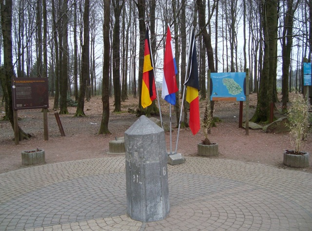 [Drielandenpunt 09[2].jpg]