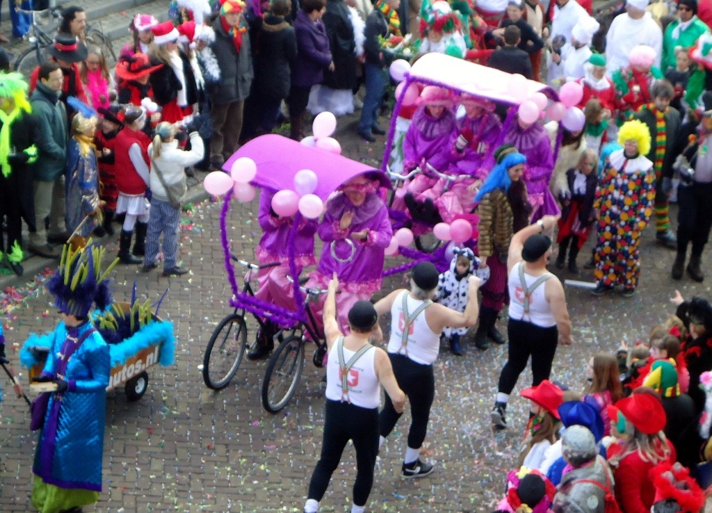 [2011 Carnivale parade Maastricht DRH 09[3].jpg]