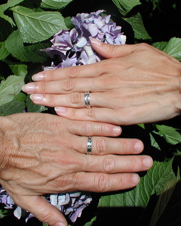 [anillos manos[2].jpg]