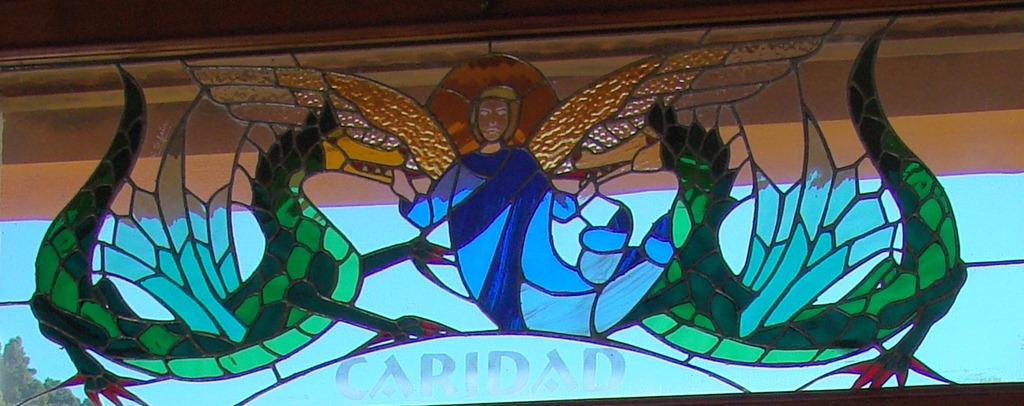 [CARIDAD Y DOS DRAGONES-PAIMÚN[2].jpg]