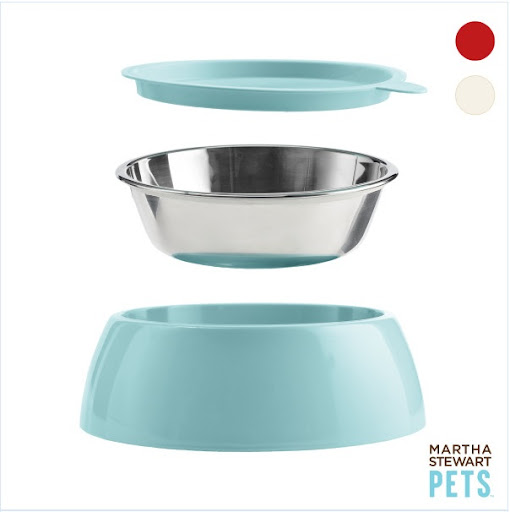 The melamine three-piece feeding bowl set looks great in all three colors. It comes with a separate stainless steel liner and silicone lid that makes storing extra food a snap. Martha carried her own lunch in one to test.