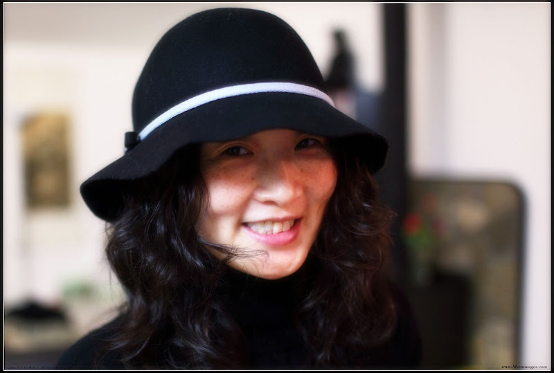 IMAGE: http://lh4.ggpht.com/_cYmfRMewE4Q/SV19VR7psmI/AAAAAAAAJLU/OyePbpjR5zM/s800/IMG_0671.JPG