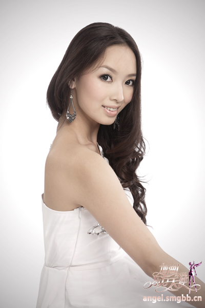 美眉日报 492278b72f32fa06b79041f0832dee9d 《加油！东方天使》哈尔滨五强精美定妆照