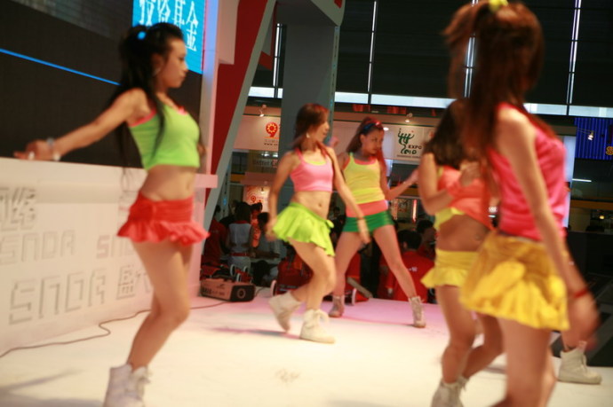 美眉日报 58c379f7t7189073d6fa8 ChinaJoy 2009 盛大展台ShowGirl实拍