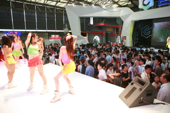 美眉日报 58c379f7t718907420a23 ChinaJoy 2009 盛大展台ShowGirl实拍