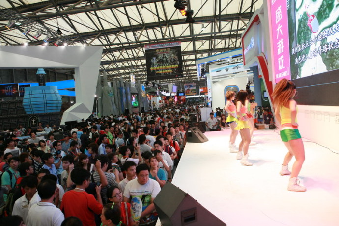 美眉日报 58c379f7t71890757627e ChinaJoy 2009 盛大展台ShowGirl实拍