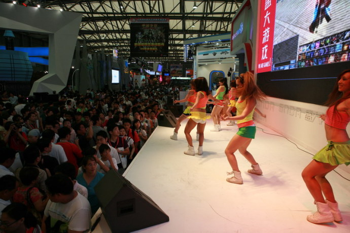 美眉日报 58c379f7t71890757715c ChinaJoy 2009 盛大展台ShowGirl实拍