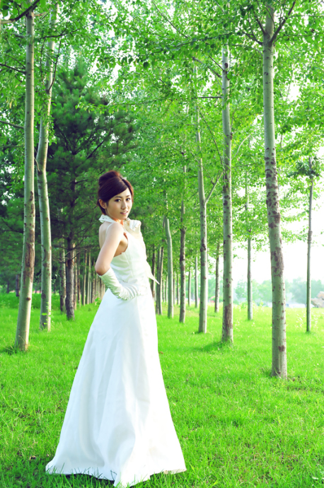 美眉日报 5e7cba79g6f45b14dc09c 婚纱~浠园儿~田园