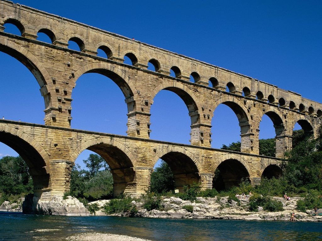 [Pont du Gard_ Near Avignon_ France[3].jpg]
