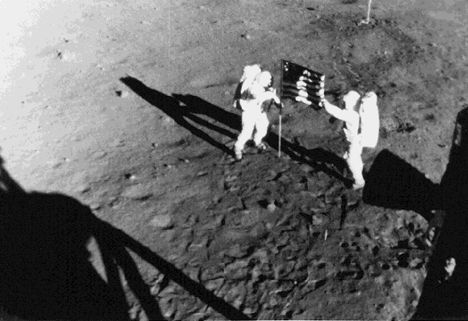 [1969_Armstrong_Aldrin_MoonFlag[4].gif]