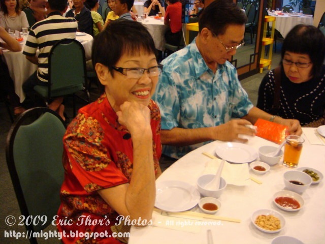 [DSC03910 640 x 640[3].jpg]