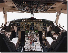 Boeing 767 cockpit