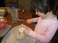 leveling off the measured rice
