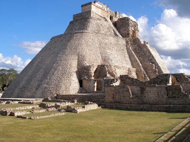 [uxmal[4].jpg]